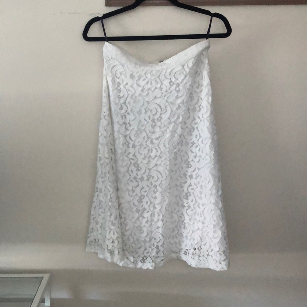 White lace skirt